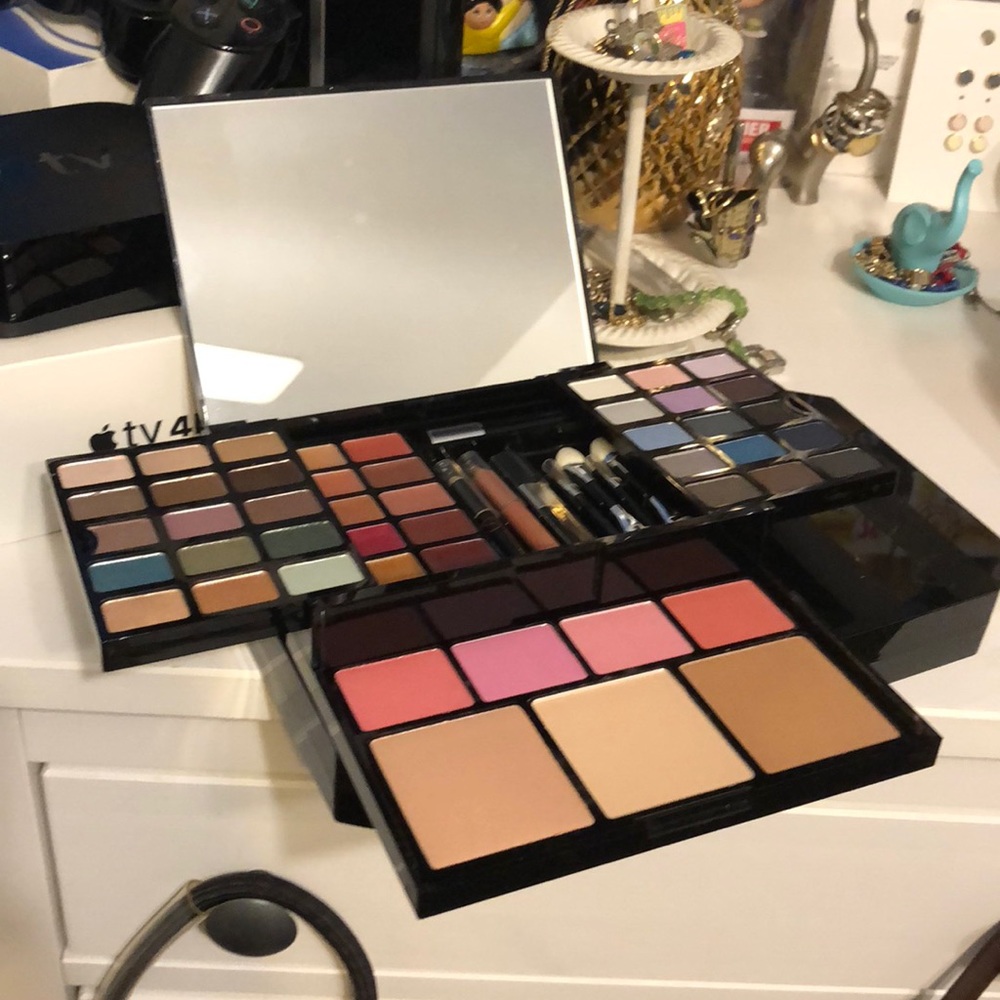 VS Makeup